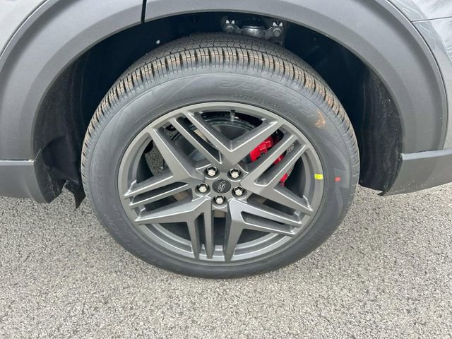 New 2026 Ford Explorer ST w/ Sun And Sound Package image 11