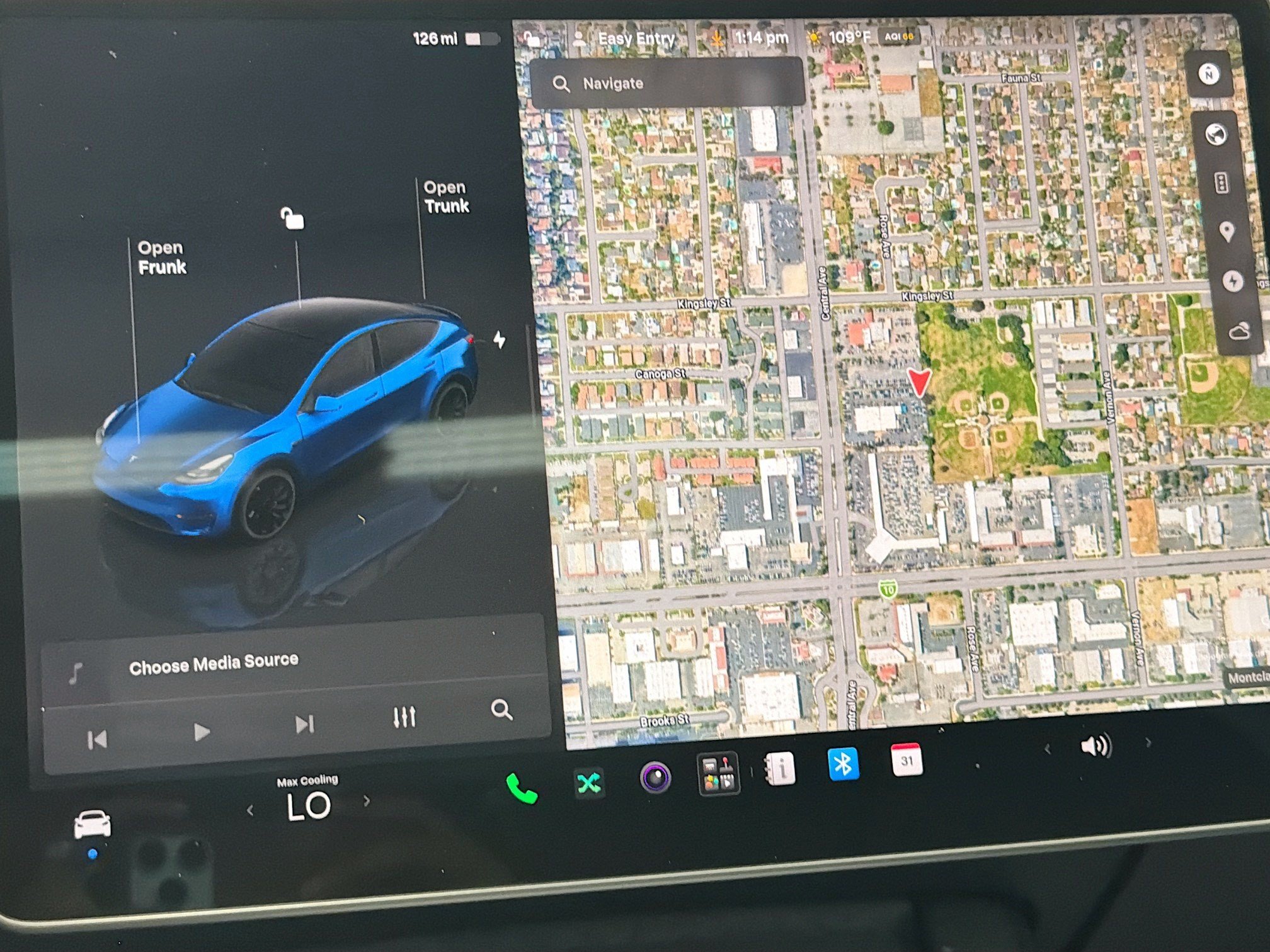 Used 2022 Tesla Model Y Performance AWD/4WD image 9