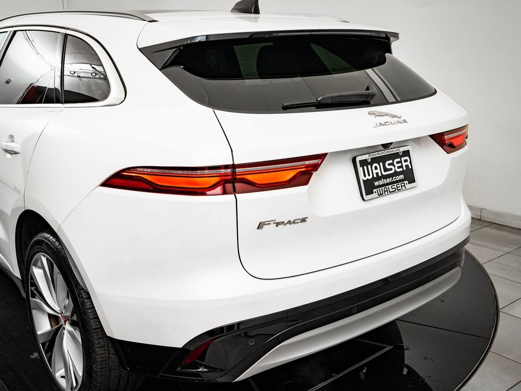 Used 2023 Jaguar F-PACE S image 19
