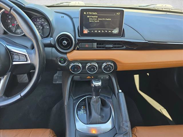 Used 2017 FIAT 124 Spider Lusso RWD image 18