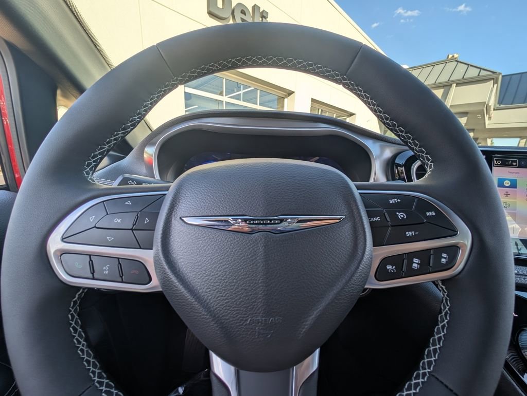 New 2026 Chrysler Pacifica Select image 19