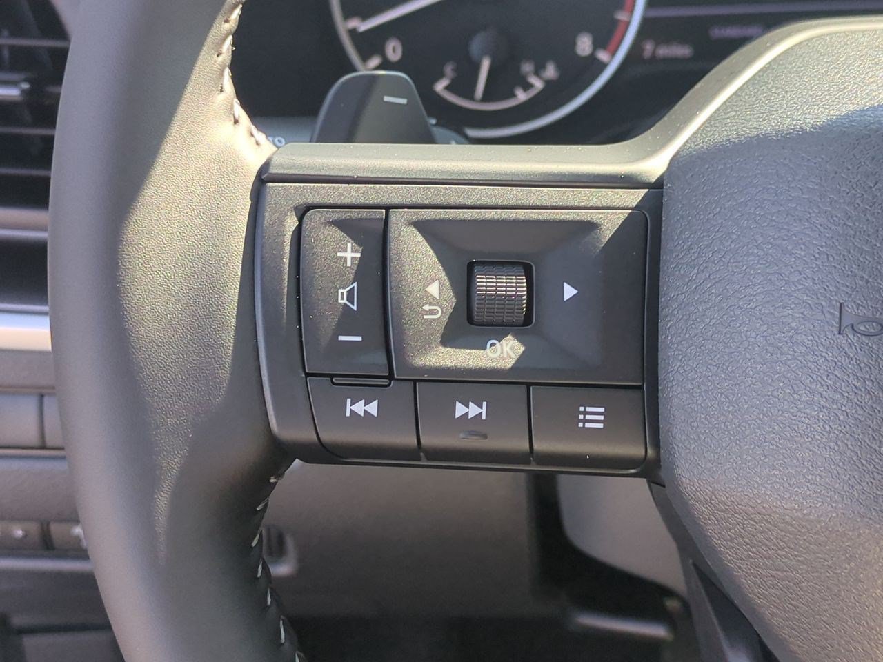 New 2026 Nissan Rogue Dark Armor FWD image 19