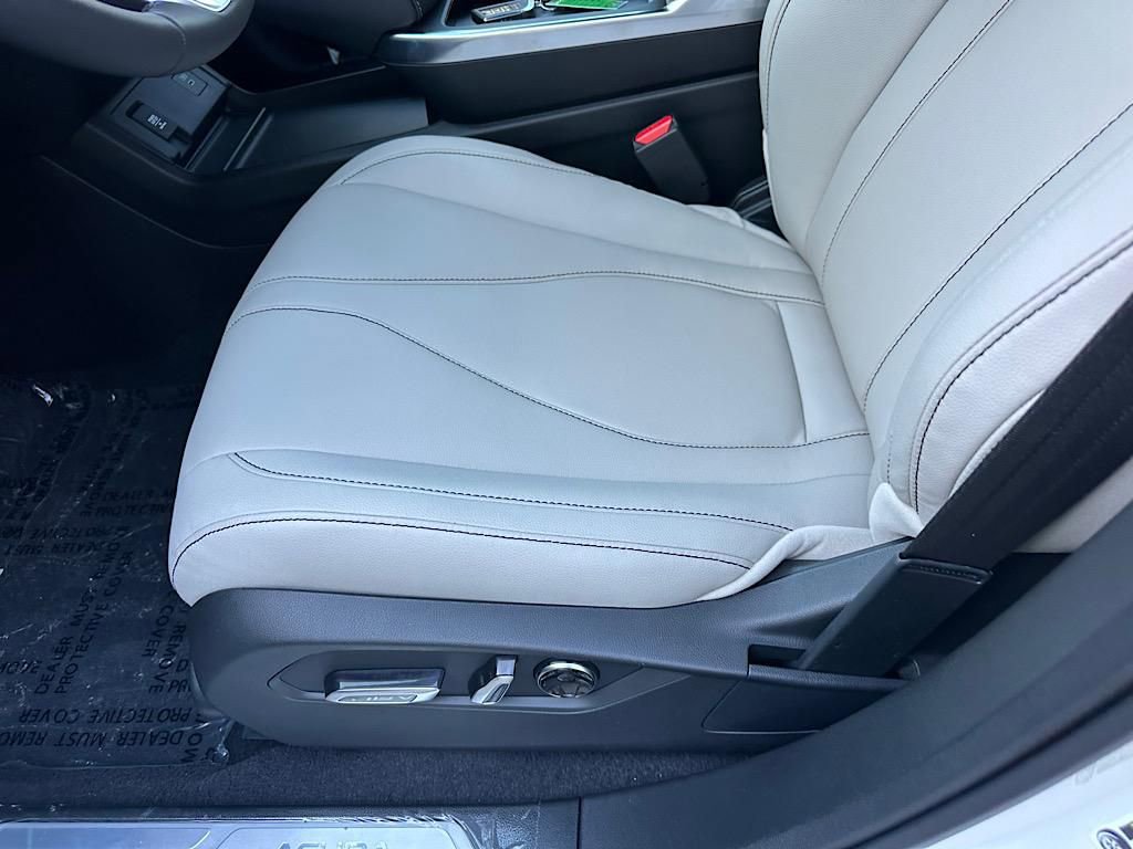 New 2025 Acura RDX SH-AWD image 8
