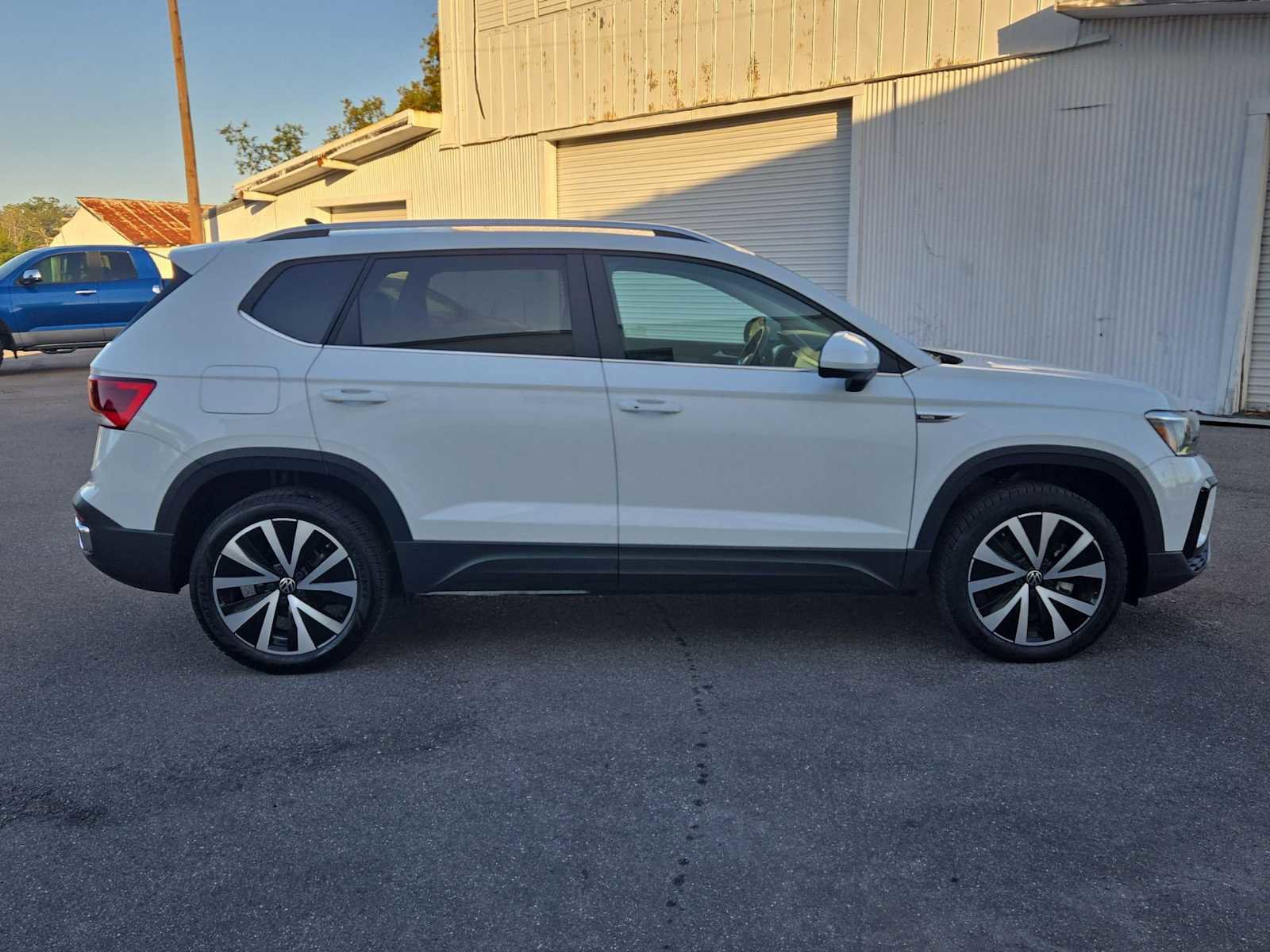 Used 2023 Volkswagen Taos SE image 15