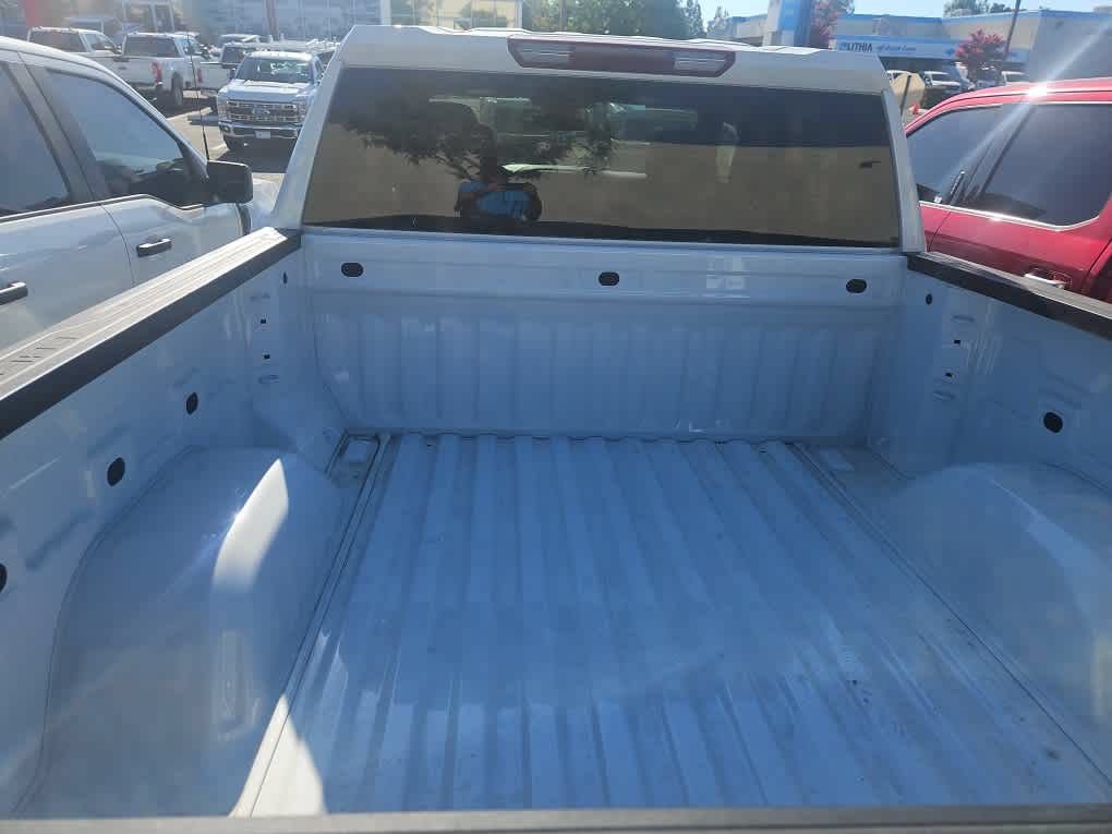 Used 2025 Chevrolet Silverado 1500 Custom w/ LPO, Dark Essentials Package RWD image 9