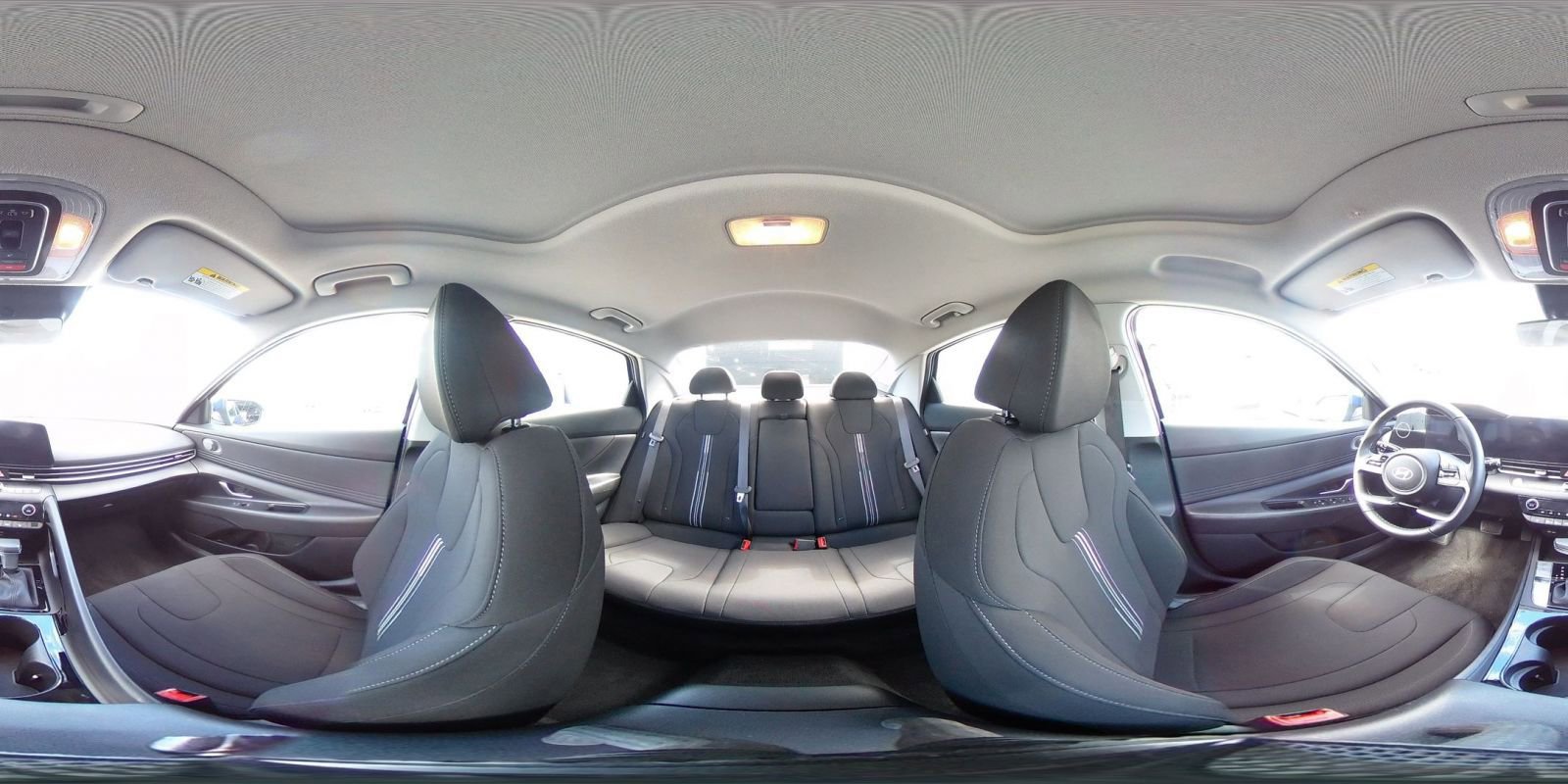 Used 2025 Hyundai Elantra SEL image 44