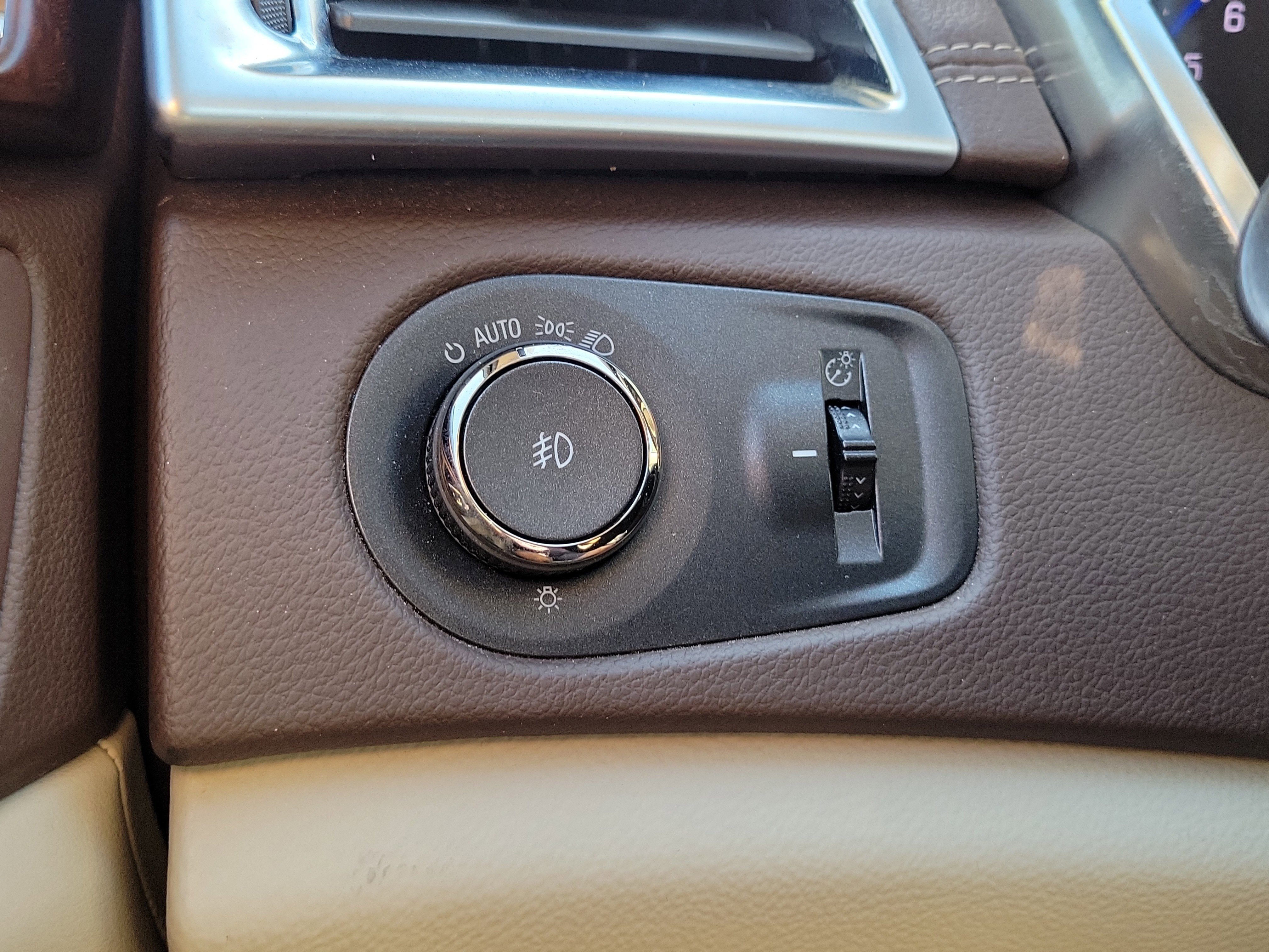 Used 2015 Cadillac SRX Premium image 27