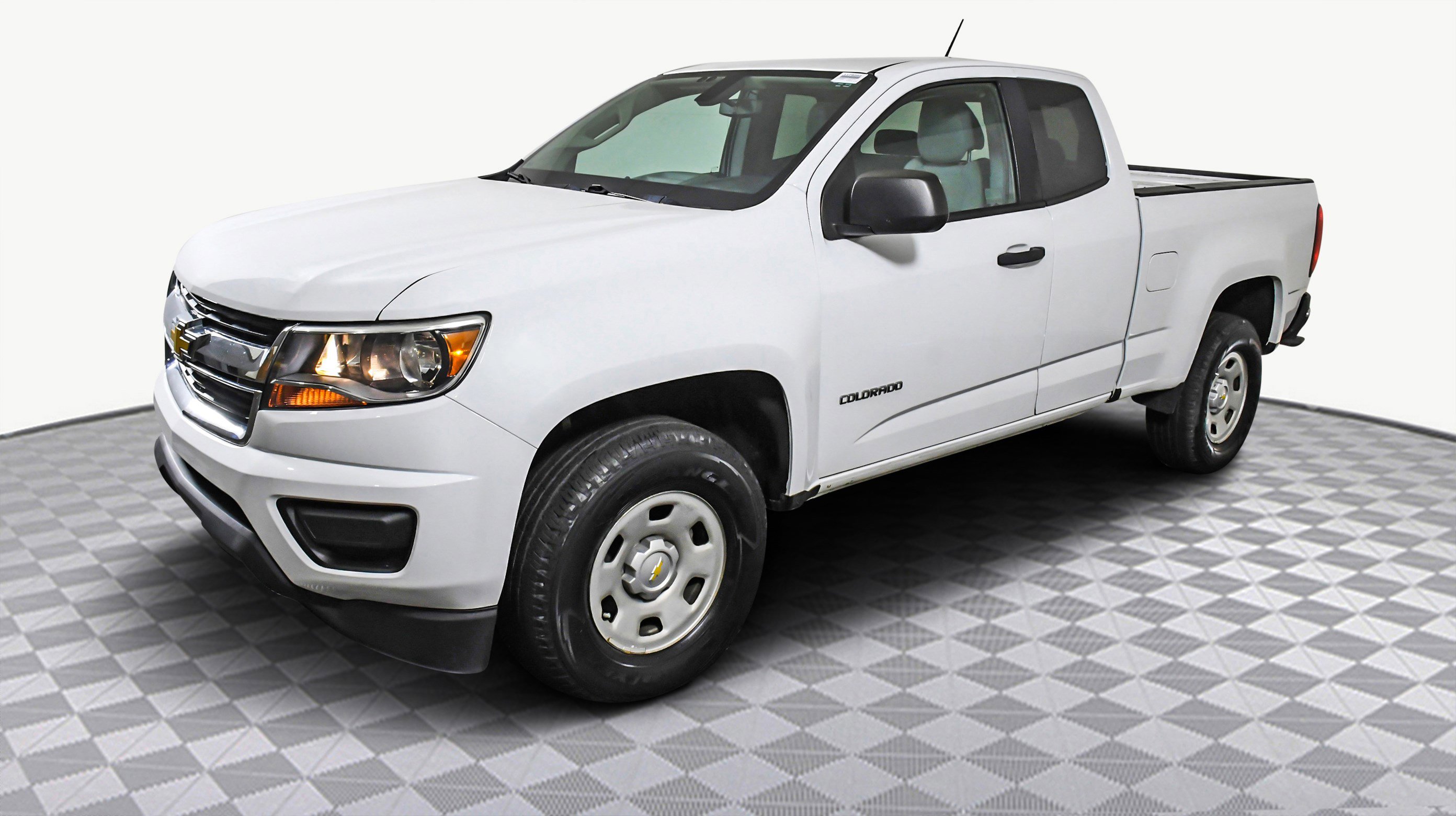Used 2020 Chevrolet Colorado W/T w/ WT Convenience Package image 4