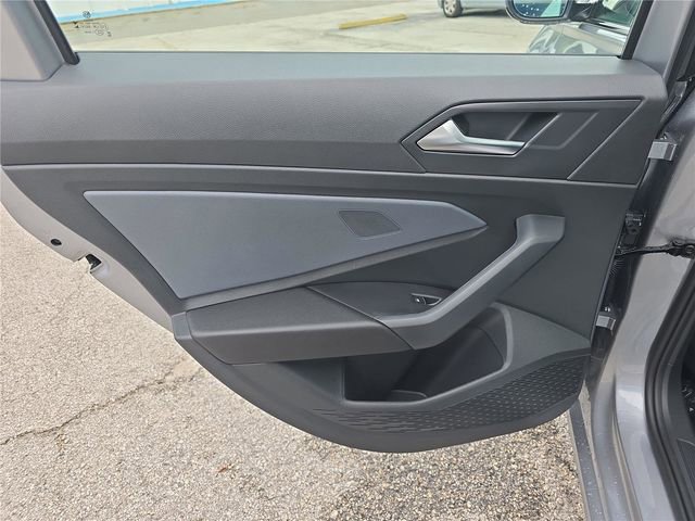 New 2025 Volkswagen Jetta SE image 8