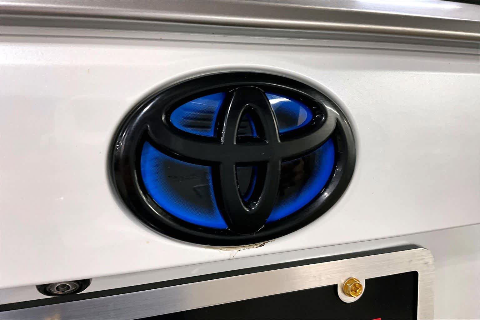 Used 2023 Toyota RAV4 XSE w/ Premium Package AWD/4WD image 30