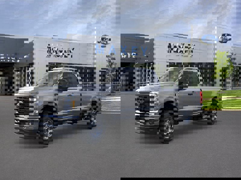 New 2025 Ford F250 XLT w/ Snow Plow/Camper Package