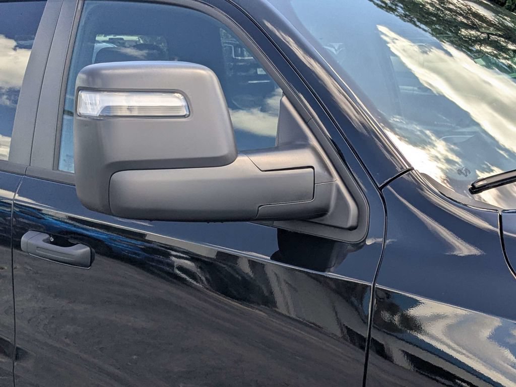New 2026 RAM 1500 Express AWD/4WD image 10