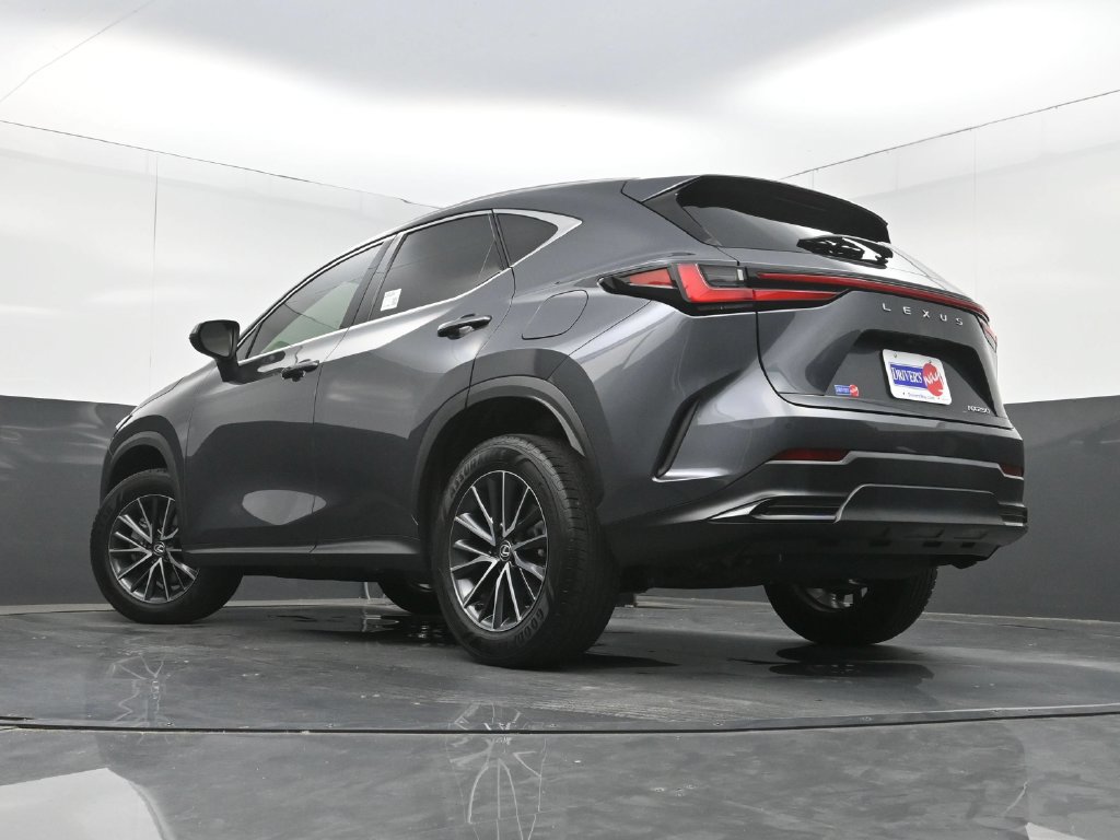 Used 2024 Lexus NX 250 FWD w/ Towing Package (2000 Lbs) image 28