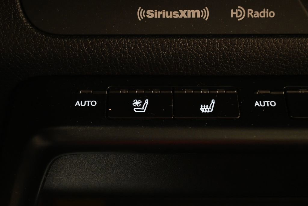 Used 2021 Lexus UX 250h w/ Premium Package AWD/4WD image 37