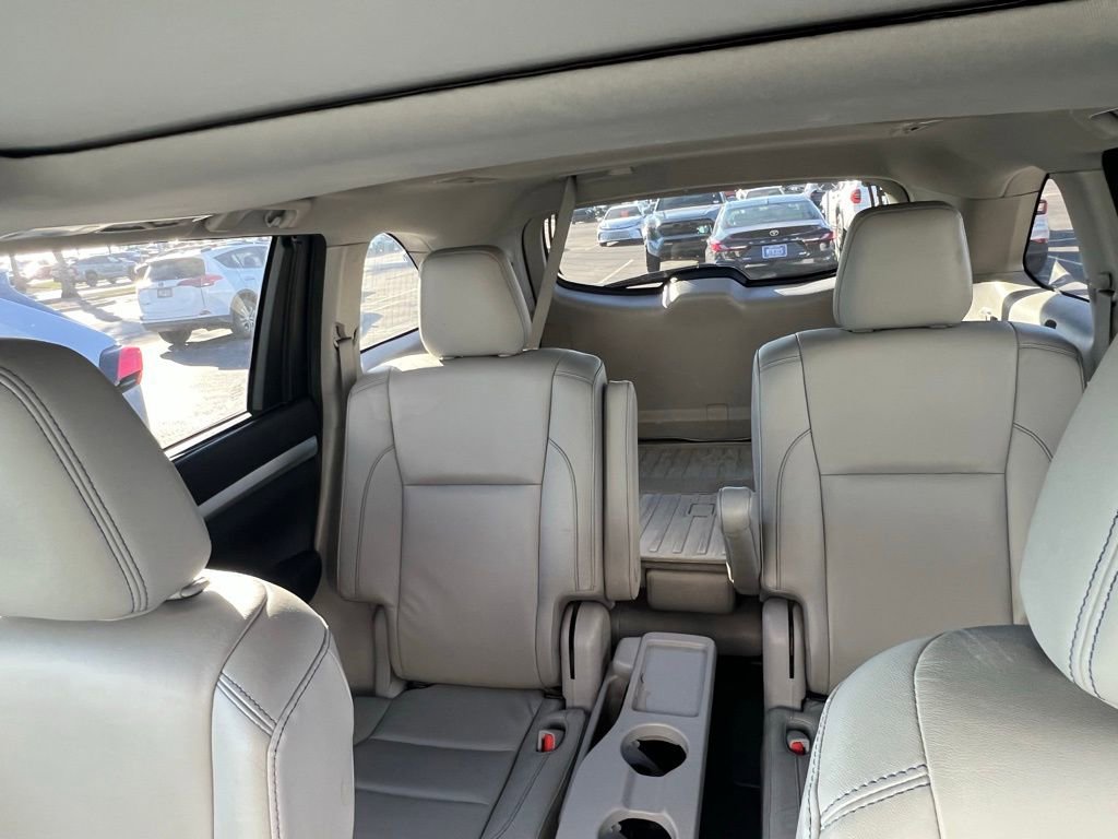 Used 2018 Toyota Highlander XLE image 10