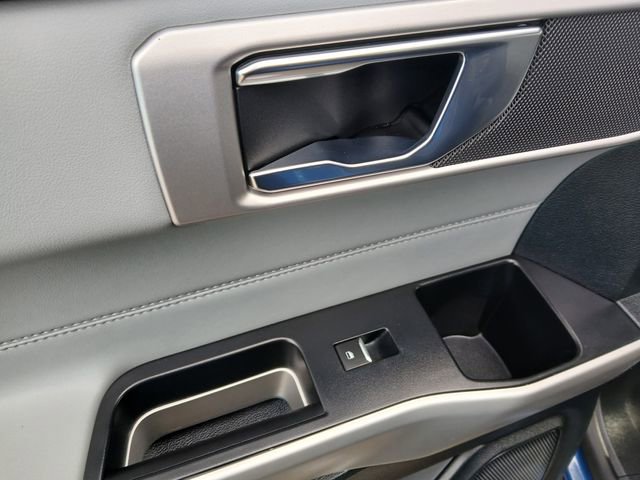 Used 2021 Ford Explorer XLT w/ Equipment Group 202A image 18