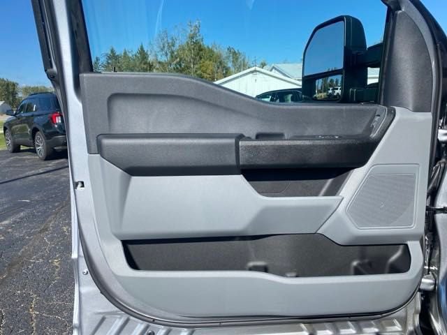 New 2024 Ford F350 XL w/ 360-Degree Camera Package RWD image 10