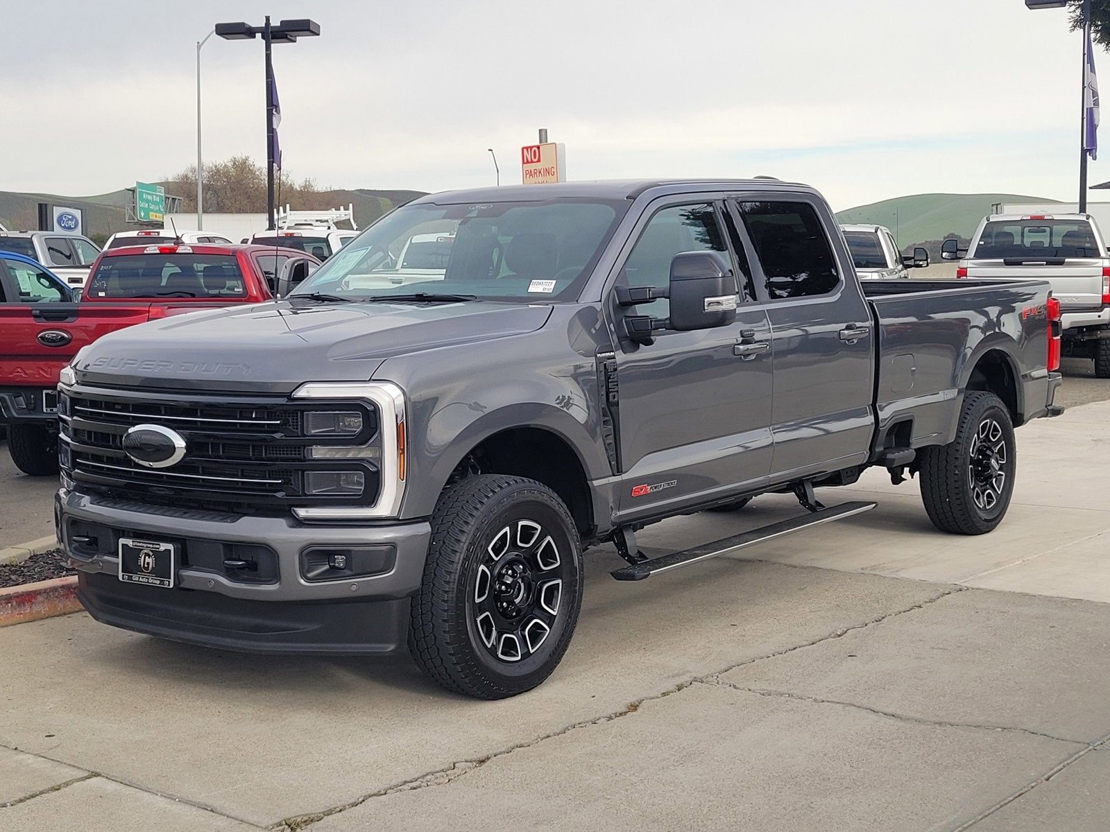 Used 2025 Ford F350 Platinum image 8