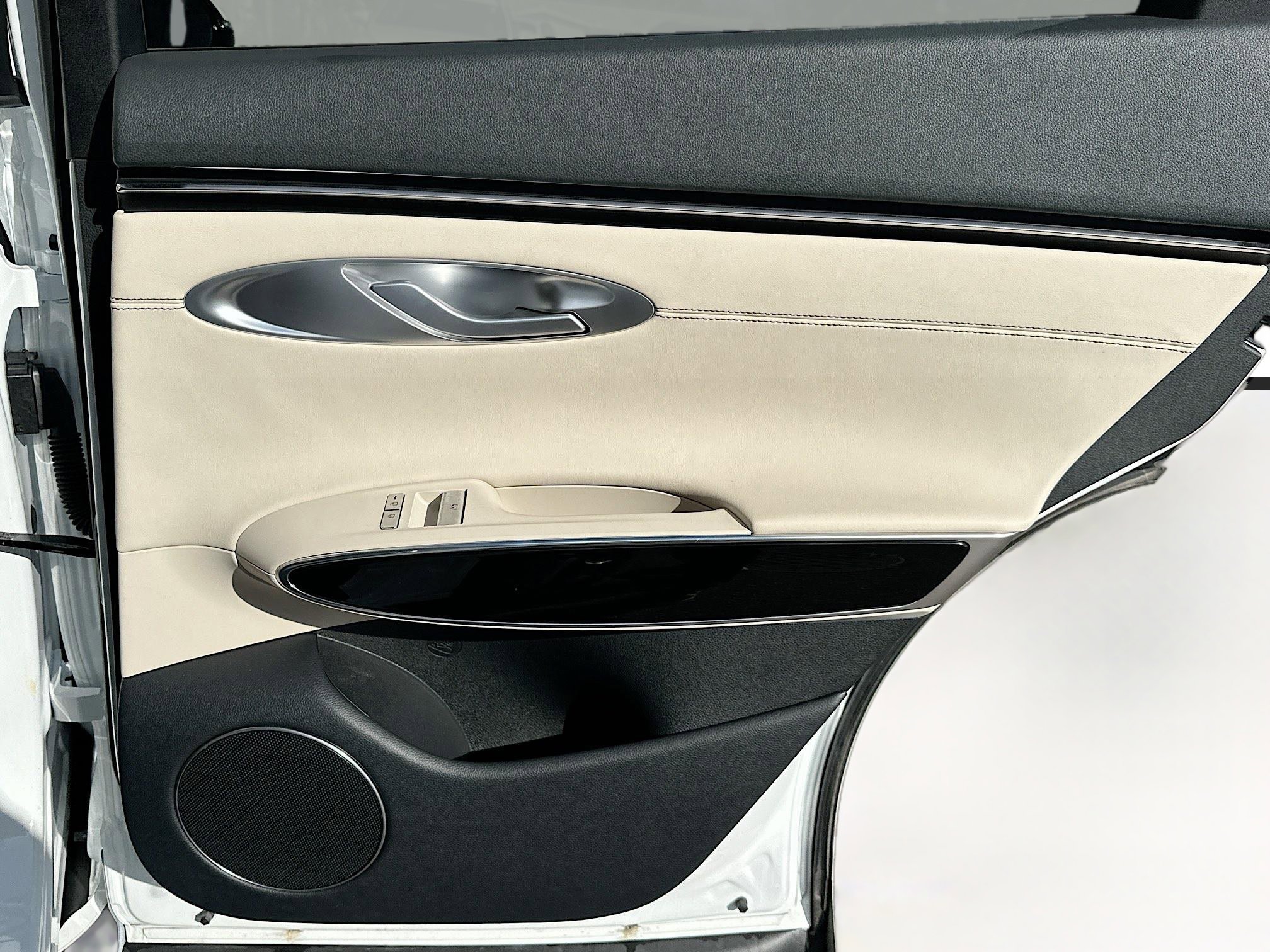 Used 2026 Genesis GV70 2.5T image 31