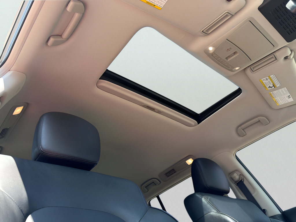 Used 2022 Nissan Armada SL RWD image 26