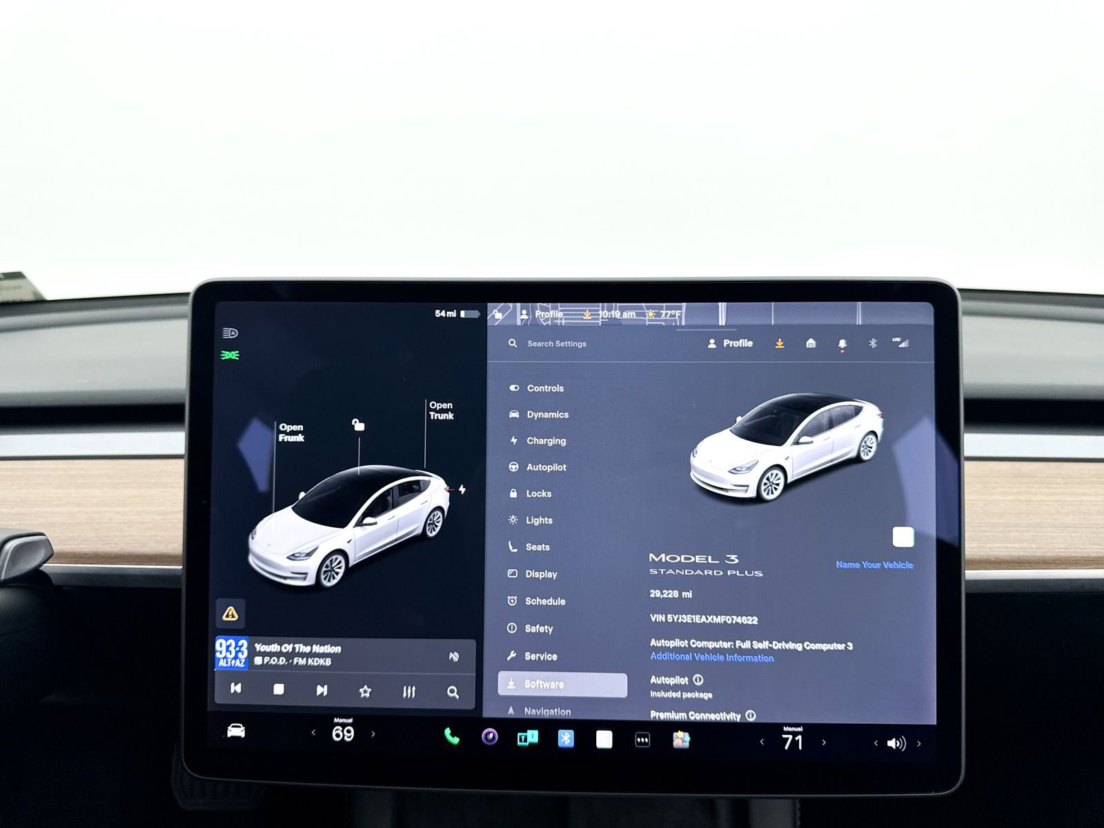 Used 2021 Tesla Model 3 Standard Range Plus image 29