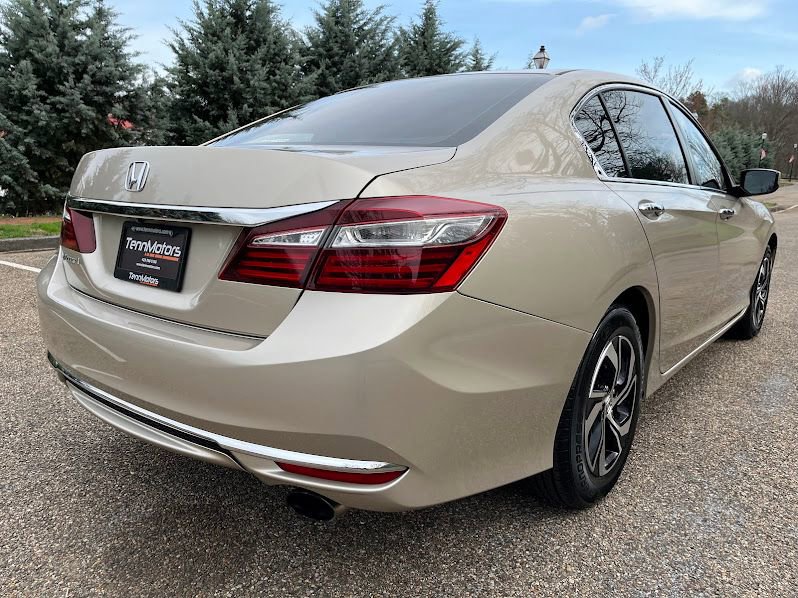 Used 2016 Honda Accord LX image 35