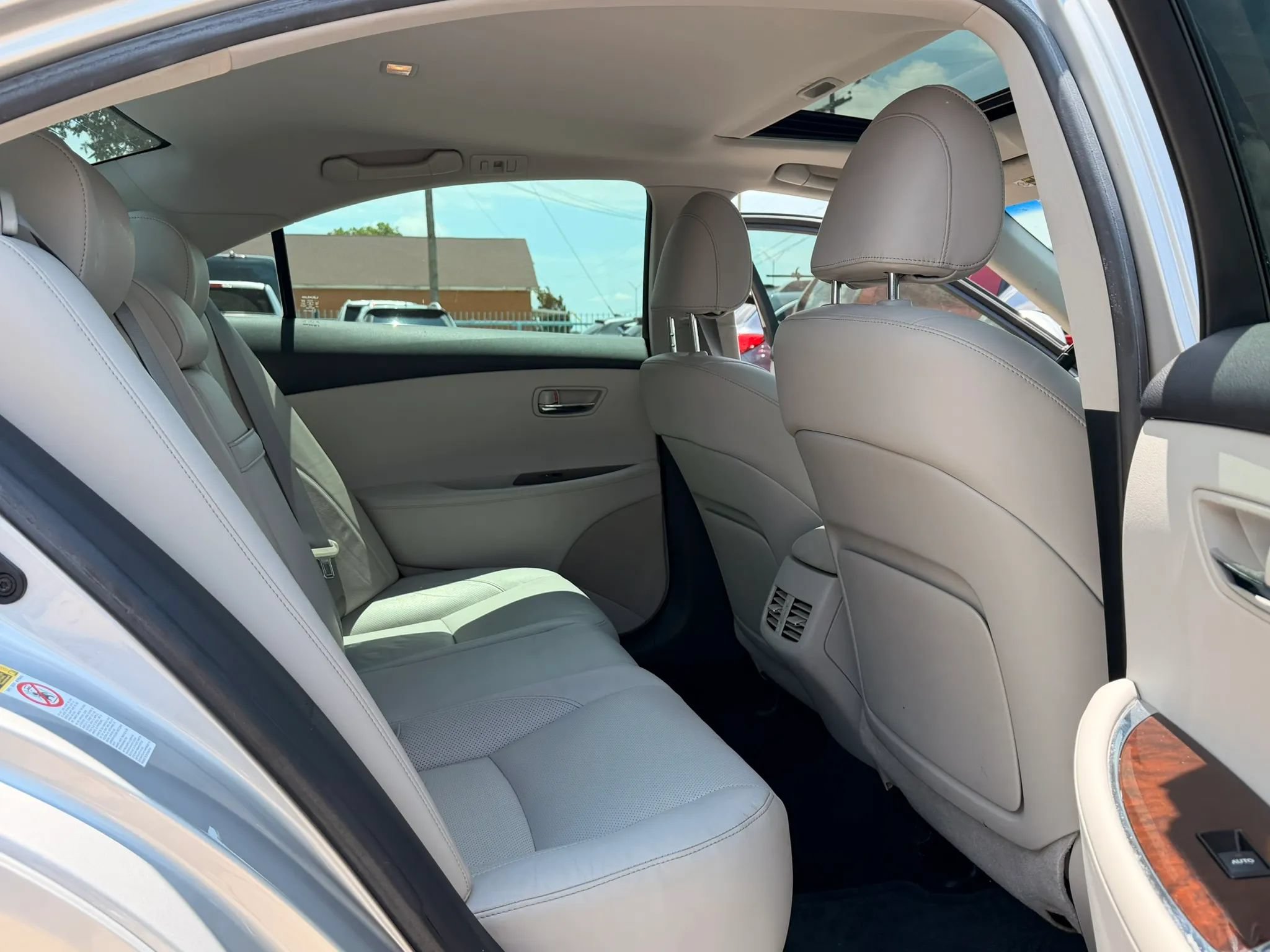 Used 2011 Lexus ES 350 FWD image 16