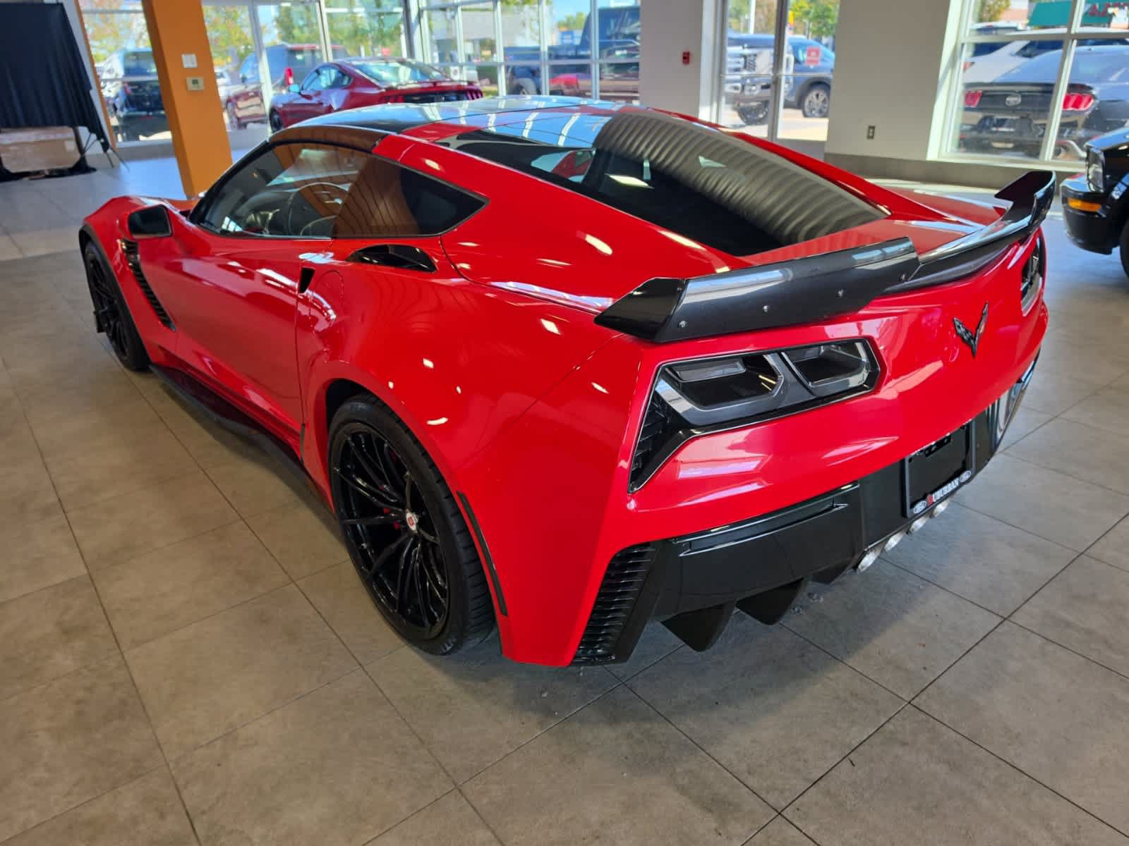 Used 2016 Chevrolet Corvette Z06 w/ 2LZ Preferred Equipment Group RWD image 10