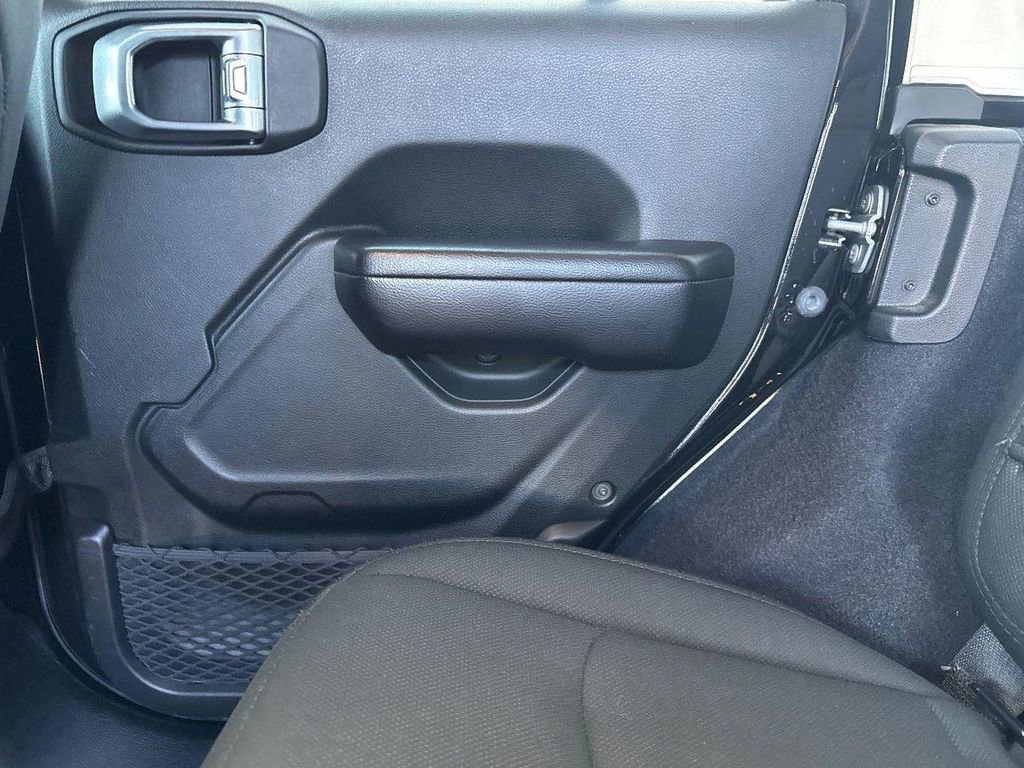 Used 2020 Jeep Wrangler Unlimited Sport S image 11