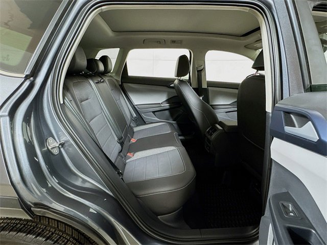 Used 2024 Volkswagen Taos SE image 25