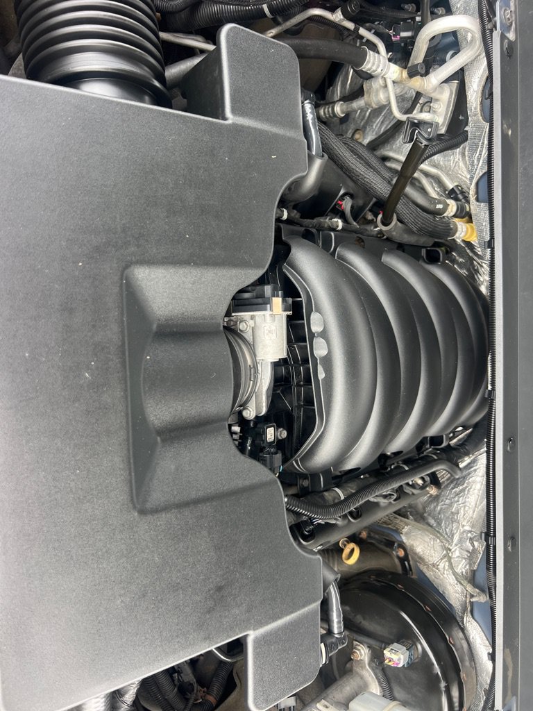 Used 2015 Chevrolet Suburban LT AWD/4WD image 49