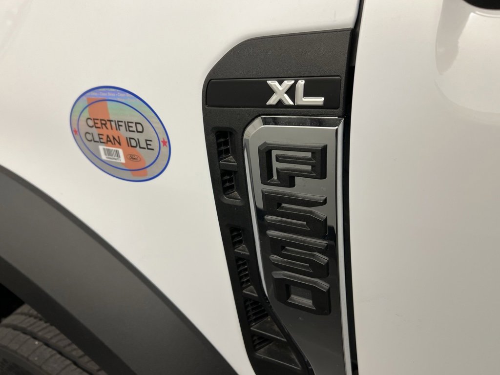 New 2026 Ford F550 4x4 Regular Cab Super Duty image 28