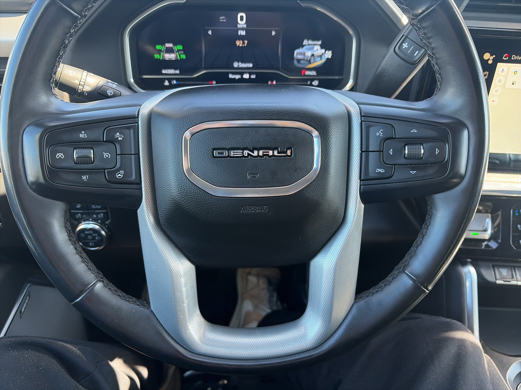 Used 2024 GMC Sierra 3500 Denali w/ Denali Reserve Package AWD/4WD image 9