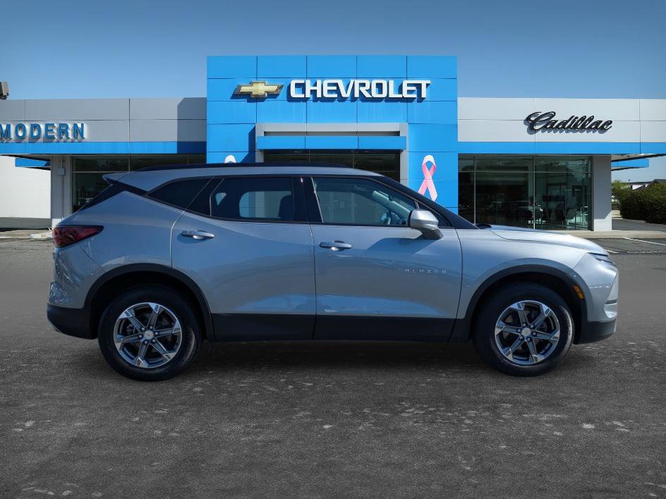 Used 2024 Chevrolet Blazer LT w/ Convenience Package image 4