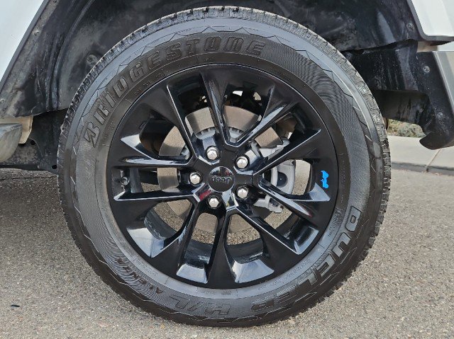 Used 2022 Jeep Wrangler Unlimited Sahara w/ Cold Weather Group image 23