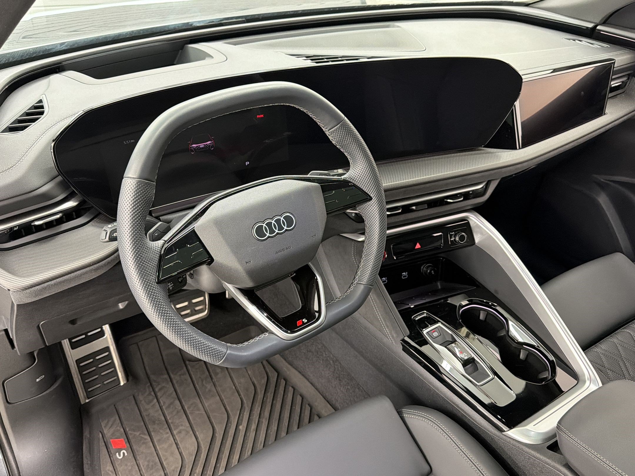 Used 2025 Audi SQ5 Prestige AWD/4WD image 4