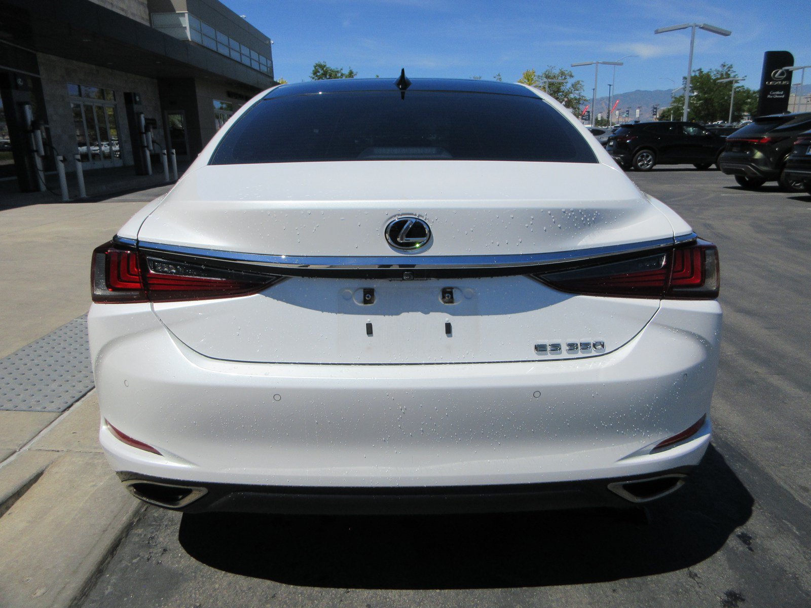 Used 2022 Lexus ES 350 w/ Premium Package FWD image 7