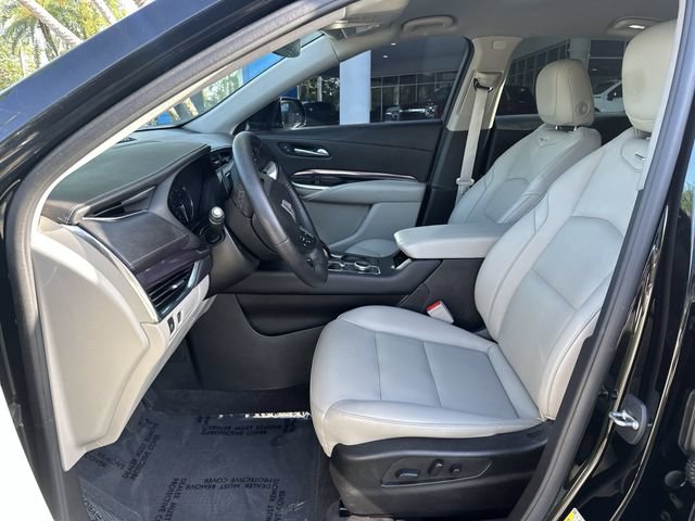 Used 2023 Cadillac XT4 Luxury FWD image 30