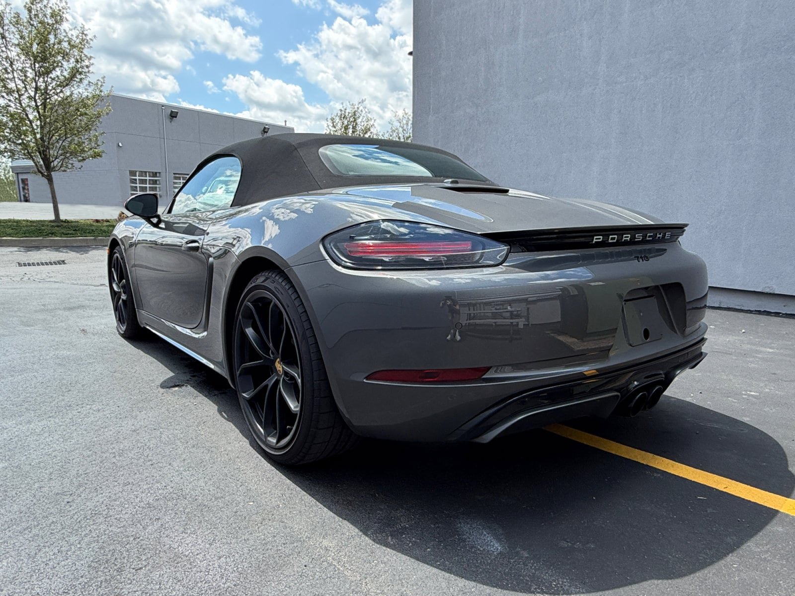 Certified 2025 Porsche 718 Boxster RWD image 3
