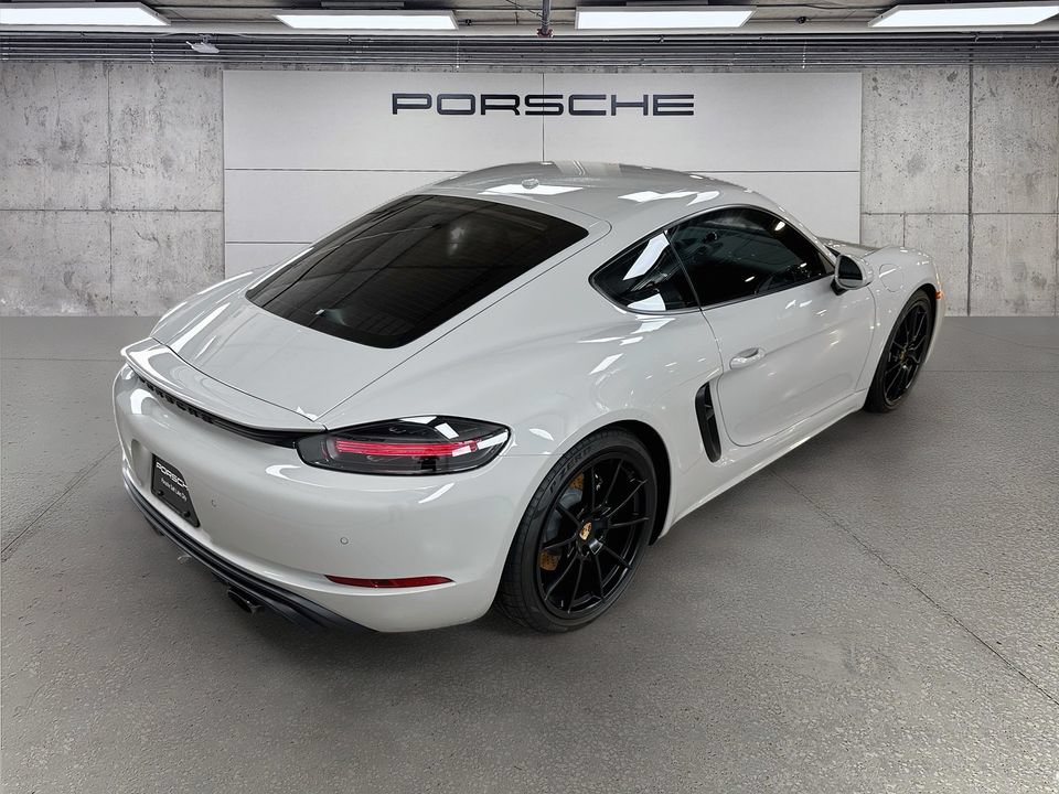 Certified 2025 Porsche 718 Cayman GTS RWD image 9