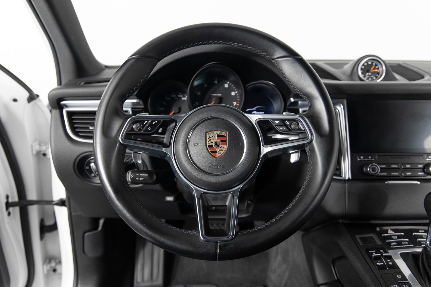 Used 2018 Porsche Macan Sport Edition image 30