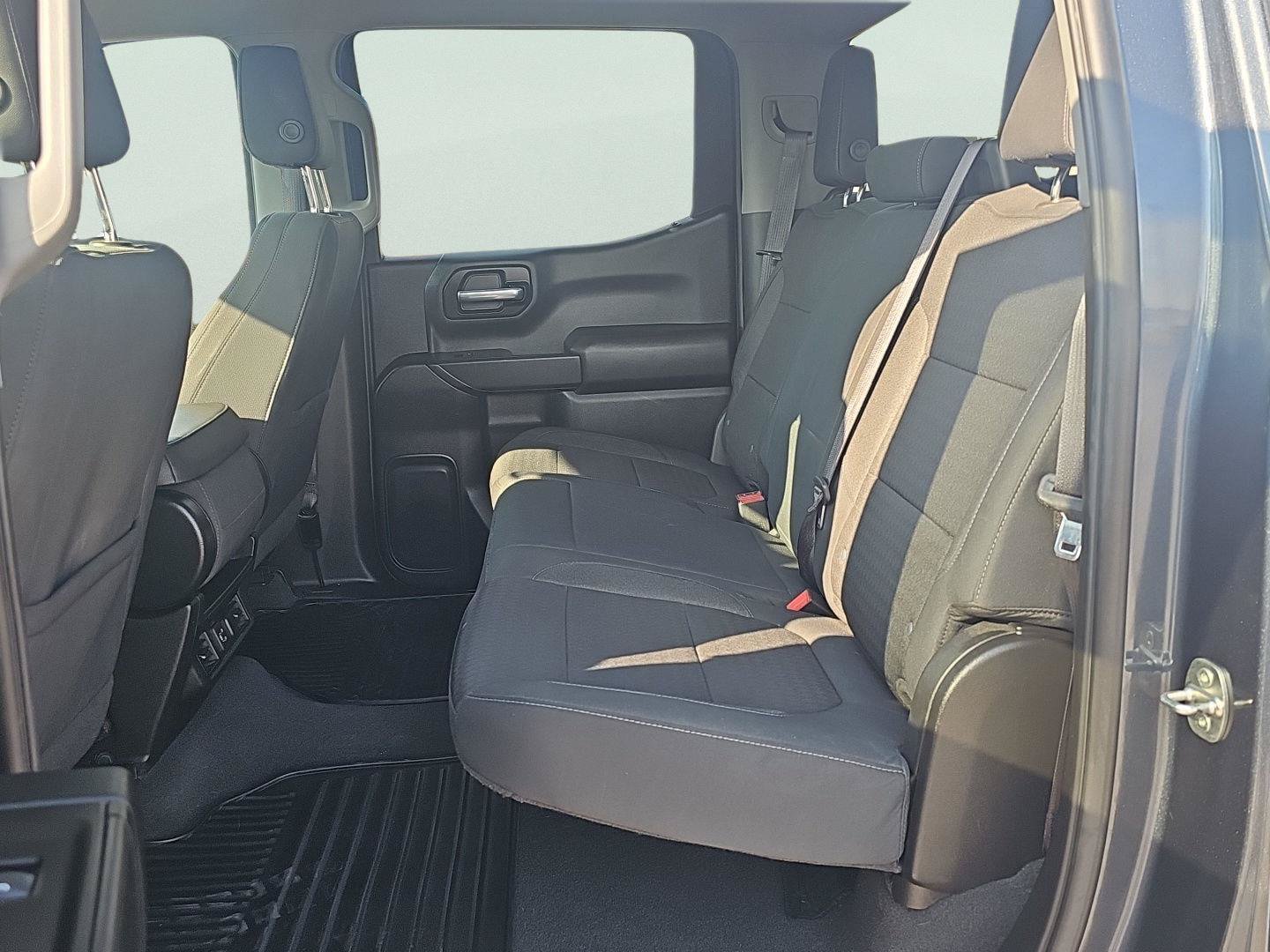 Used 2021 Chevrolet Silverado 1500 LT AWD/4WD image 26