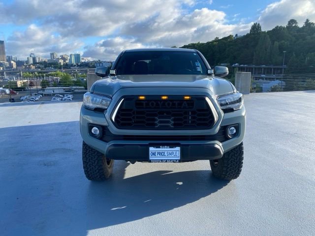 Used 2023 Toyota Tacoma TRD Off-Road w/ Technology Package AWD/4WD image 3