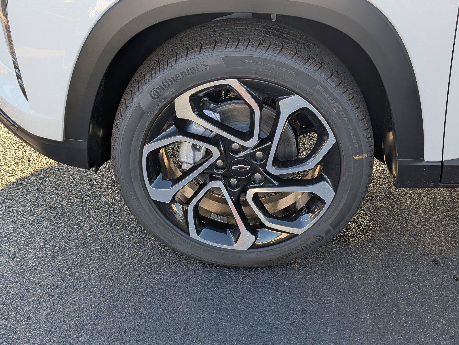 New 2026 Chevrolet Trax RS w/ Driver Confidence Package FWD image 11