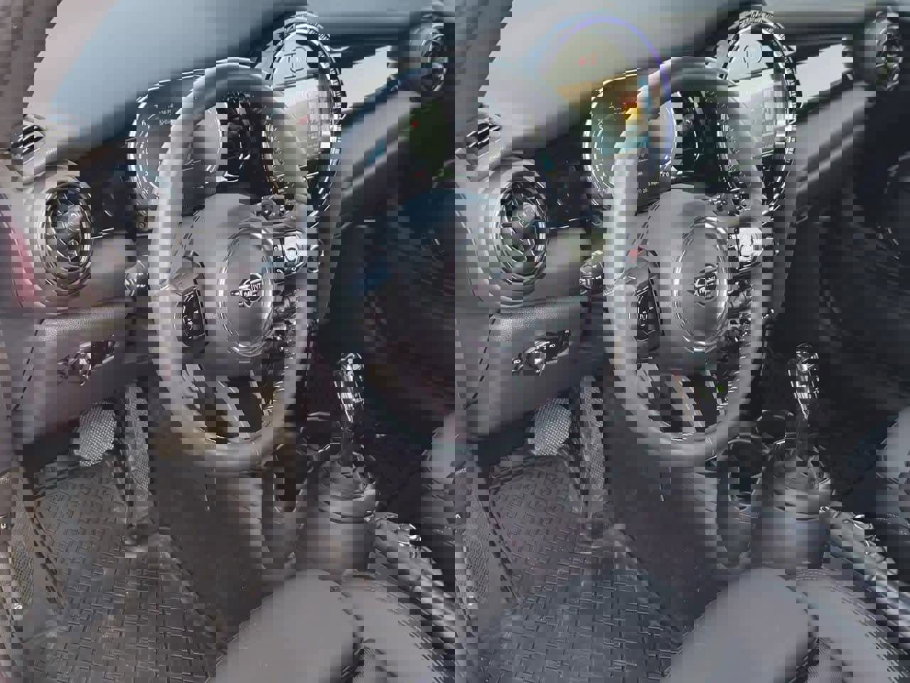 Used 2023 MINI Cooper S image 2