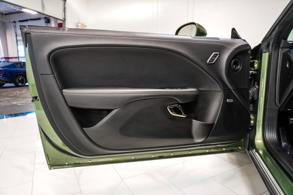 Used 2023 Dodge Challenger SRT Hellcat w/ Driver Convenience Group RWD image 17