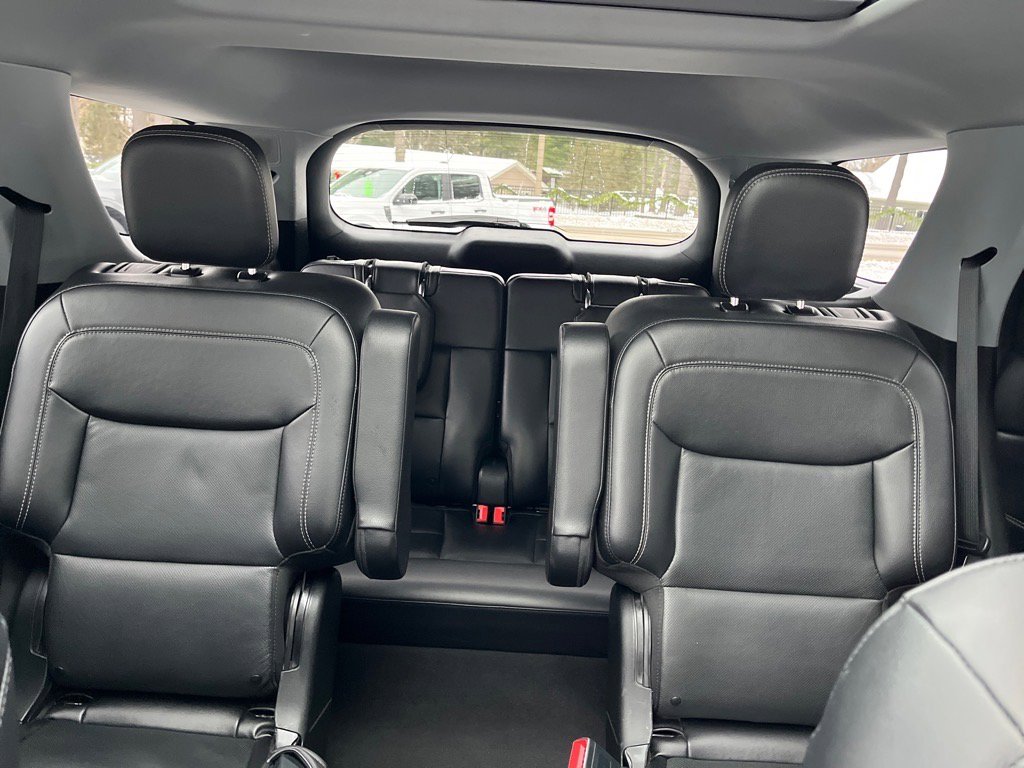 Used 2022 Ford Explorer Limited image 17