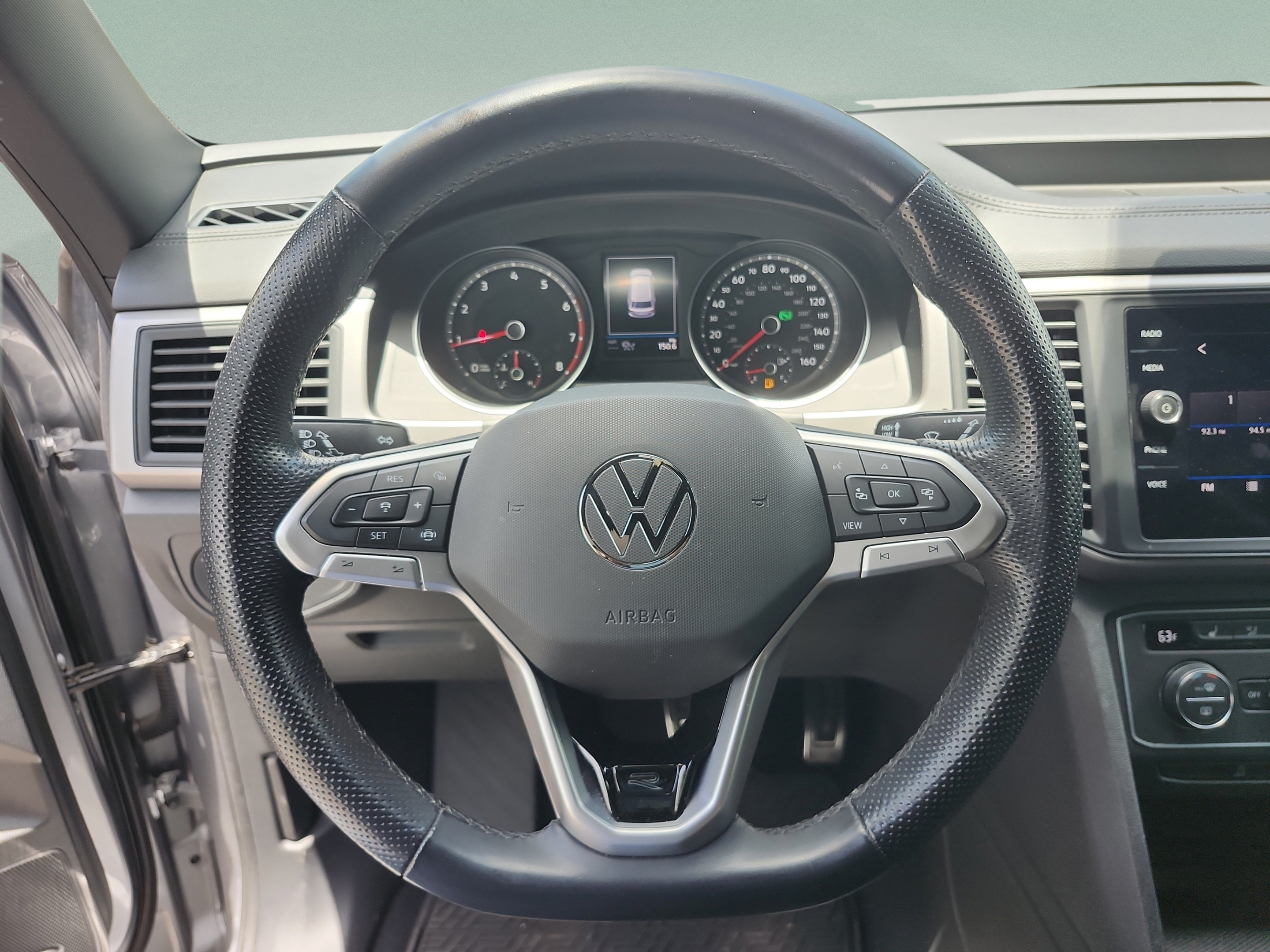 Used 2020 Volkswagen Atlas Cross Sport SE FWD image 9