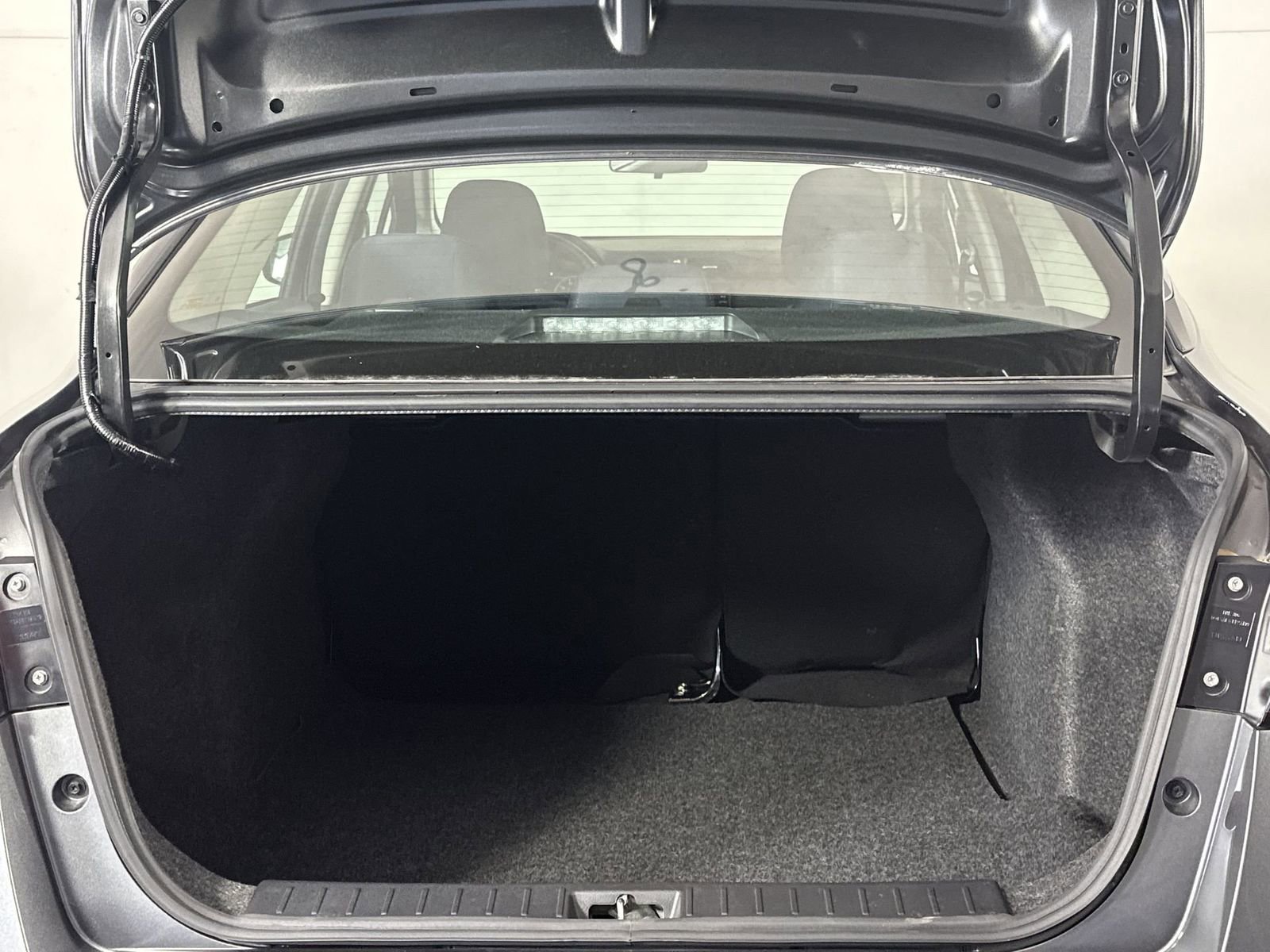 Certified 2024 Nissan Versa SR image 28