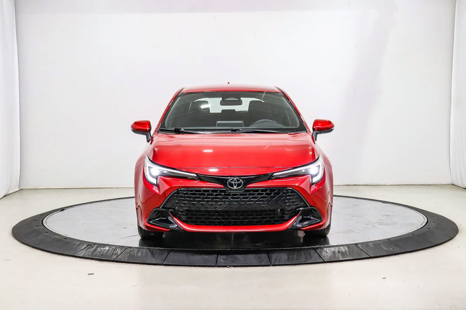 Used 2024 Toyota Corolla SE w/ SE Package FWD image 6